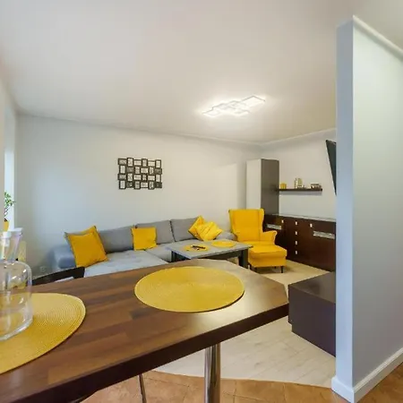 Komfortowy Apartament Wakacyjny Blisko Centrum Kolobrzegu Apartament