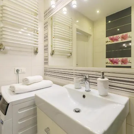 Komfortowy Apartament Wakacyjny Blisko Centrum Kolobrzegu * Kołobrzeg
