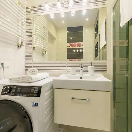 Komfortowy Apartament Wakacyjny Blisko Centrum Kolobrzegu
